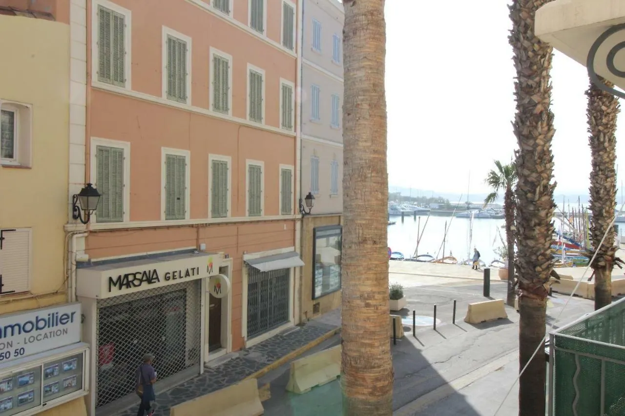 Appartement T2 Sur Le Port De Sanary